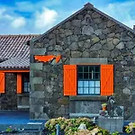 Casa Baleia Laranja Ocean-front Willa