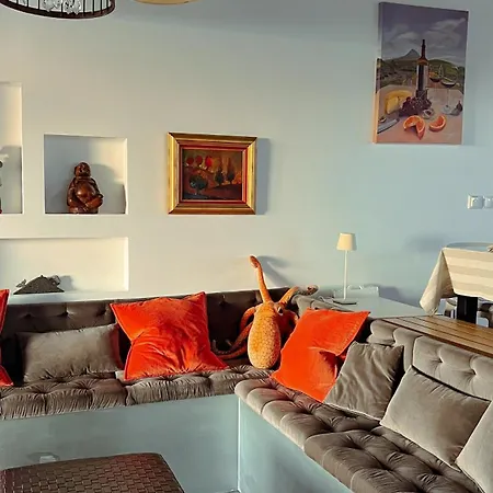 Casa Baleia Laranja Ocean-front