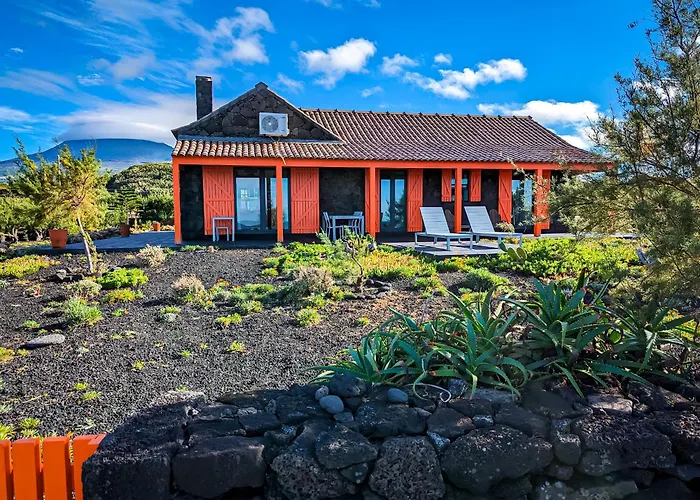 Casa Baleia Laranja Ocean-front * Madalena (Azores)