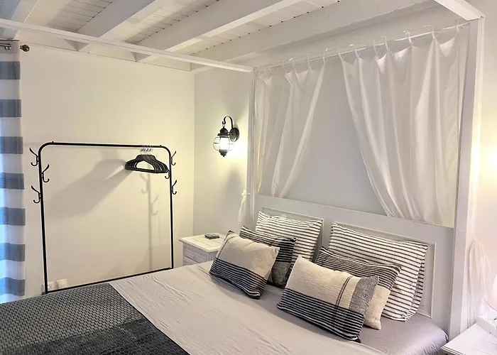 Casa Baleia Laranja Ocean-front Βίλα Madalena (Azores)