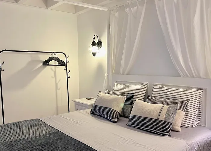 Casa Baleia Laranja Ocean-front *