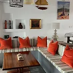Casa Baleia Laranja Ocean-front Villa *