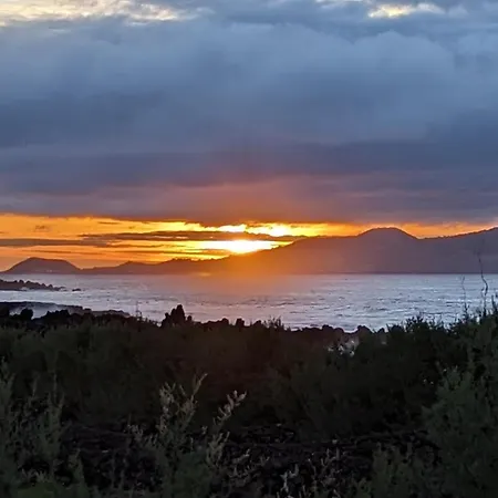 Casa Baleia Laranja Ocean-front * Madalena (Azores)