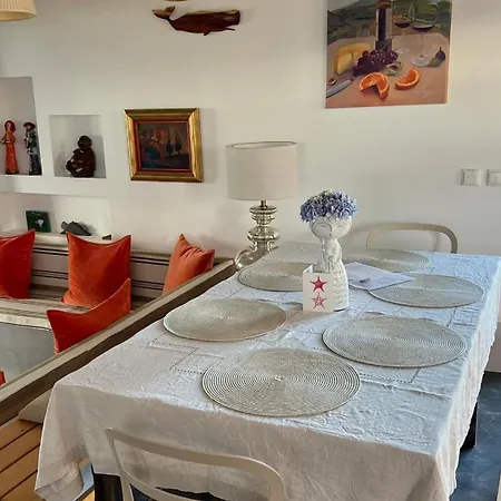 Casa Baleia Laranja Ocean-front Villa