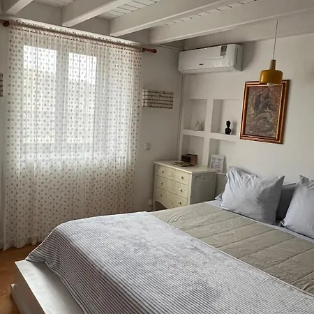Casa Baleia Laranja Ocean-front Villa Madalena (Azores)