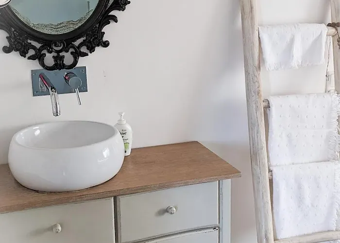 Casa Baleia Laranja Ocean-front Madalena (Azores)